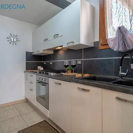 Casa Pollina In Brionis Con Grande Veranda Appartement
